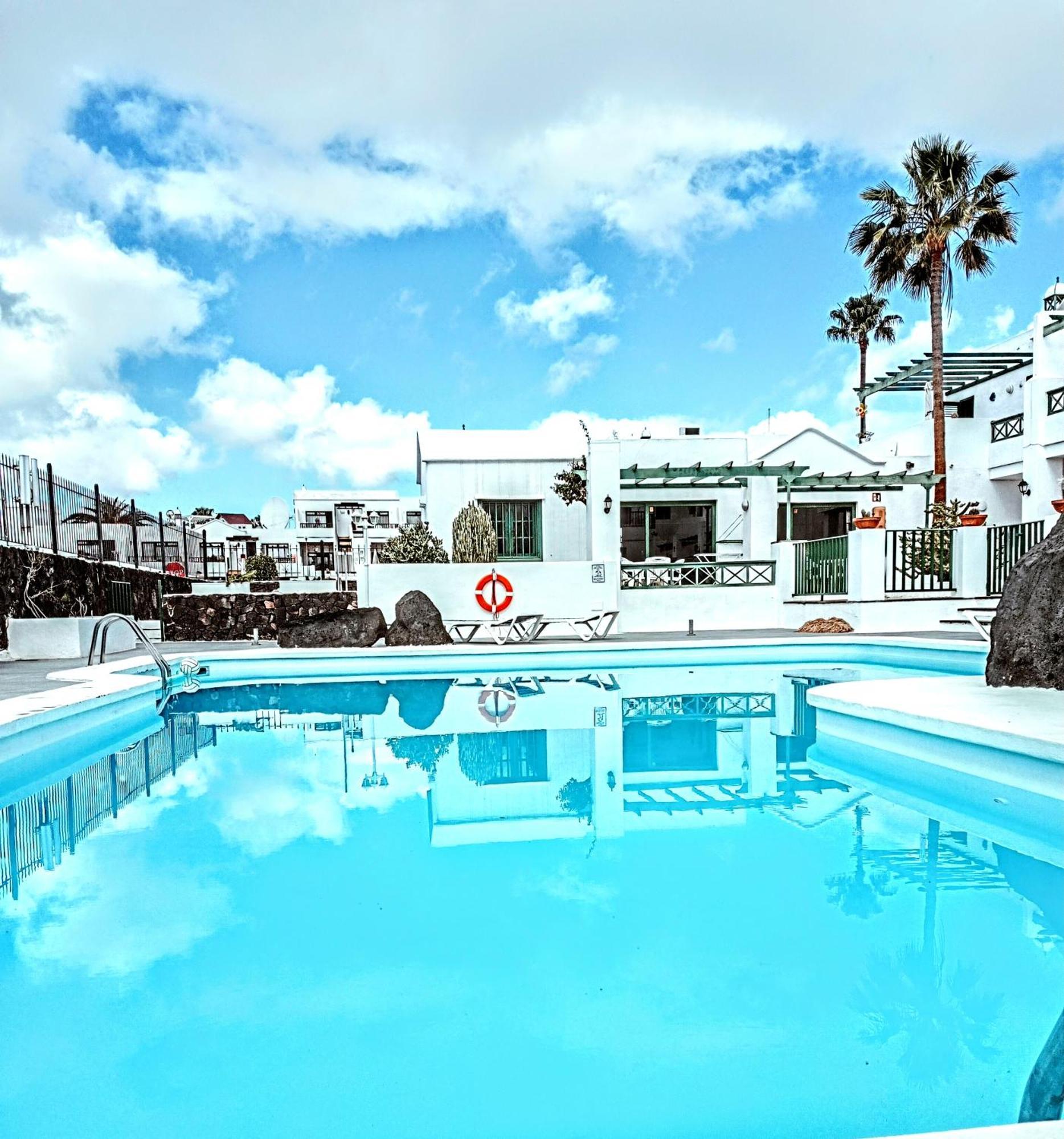 Apartamentos Las Acacias Puerto del Carmen  Esterno foto